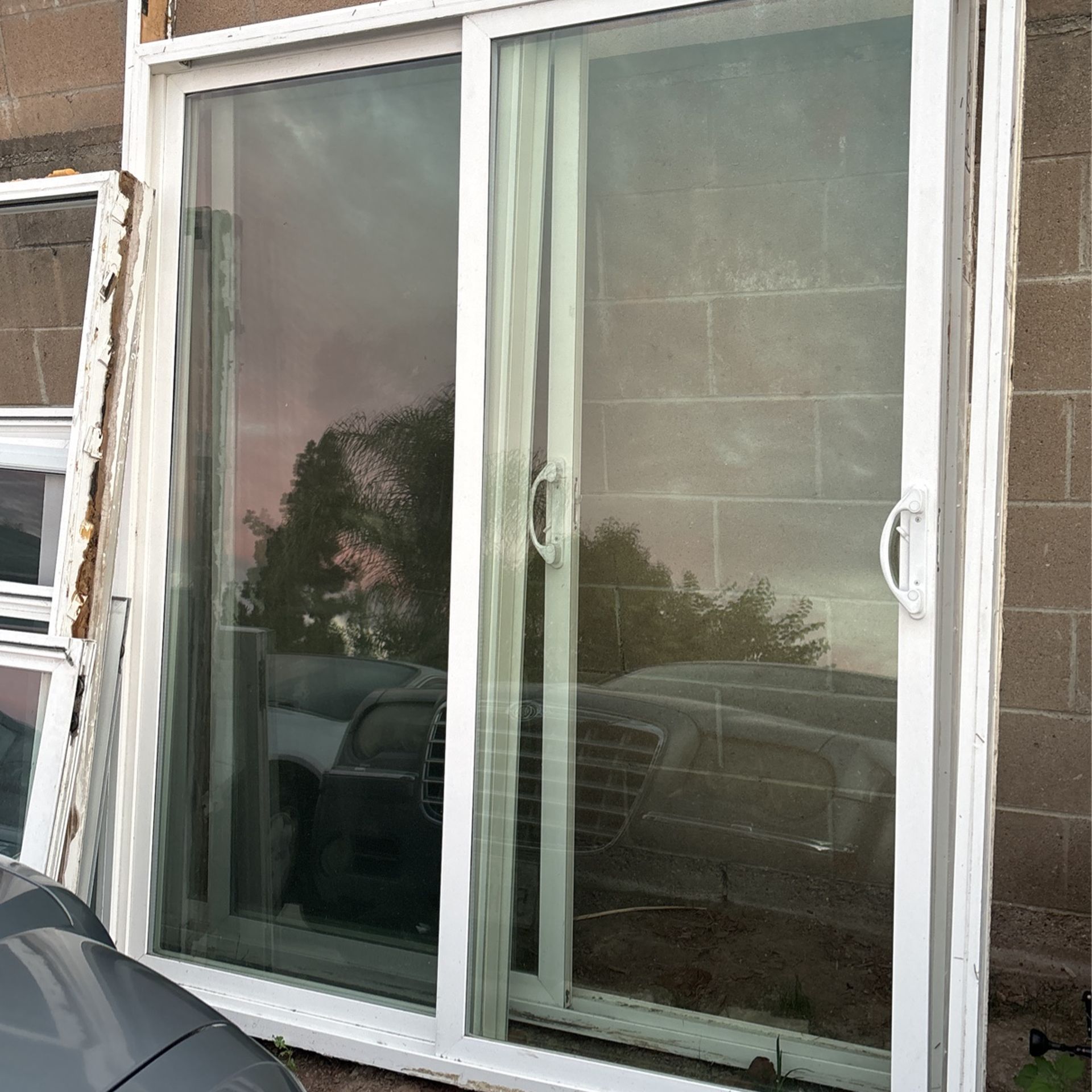 XO Vinyl Patio Door