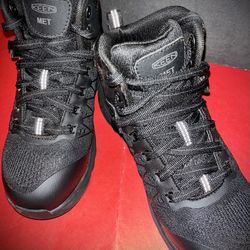 Brand New Keen Met Black MidHigh Style Steel Toed Boot
