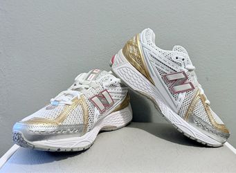 New Balance 1906R Women's Size 7