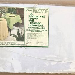 NEW White Tablecloth 60” x 84” Oval Permanent Press 50% Cotton 