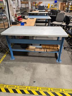 WORK BENCH TABLE
