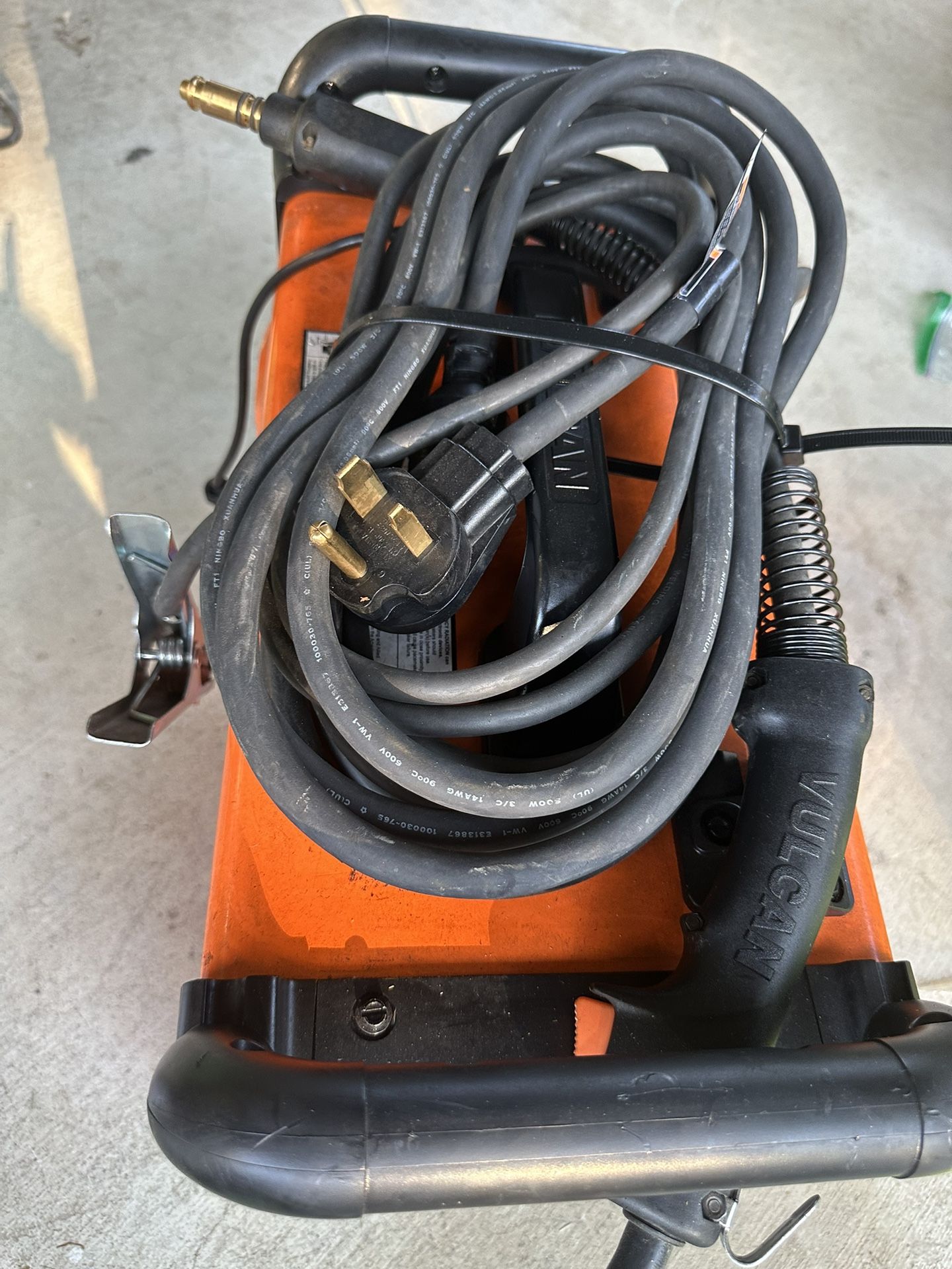 VULCAN MIGMax 215 Industrial Welder with 120/240V Input for Sale in San