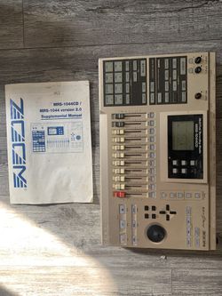 Zoom MRS 1044 CD