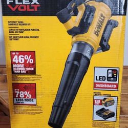Dewalt 60V (760cfm) blower, 12.0 amp hour battery, charger kit