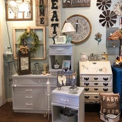 Furniture makeovers. Shabby chic, vintage, chalk paint, distressed