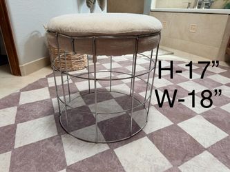 Vanity chair