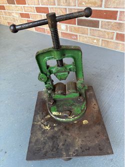 Pipe vise