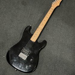 Black guitar too busy to play 