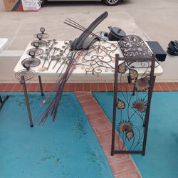 Outdoor Decorations - Metal