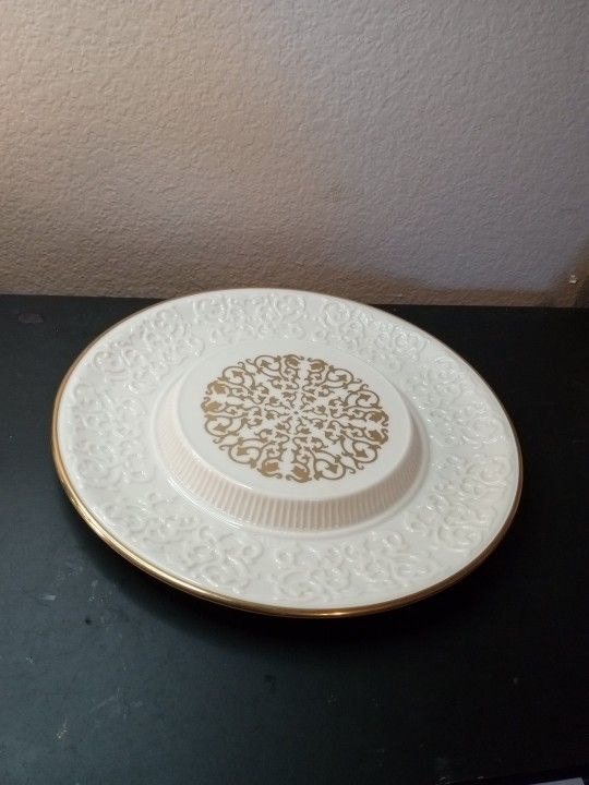 EXQUISITE Lenox Fine Porcelain 12" Cake Platter