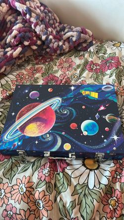 Crayola crayon and markers set