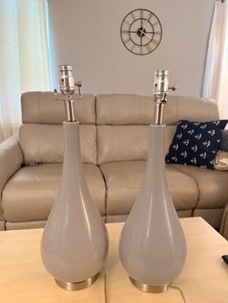 2 lamps