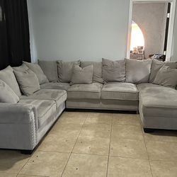 3 Piece Light Grey Chenille Sectional 
