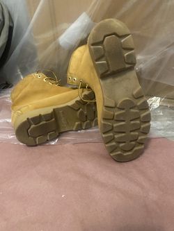 Good conditions 91/2 timberland