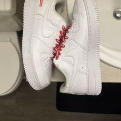 White Supreme Af1