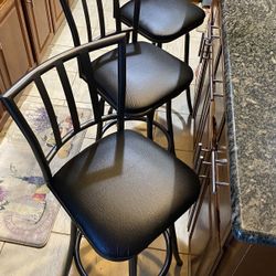 4 Bar Stools