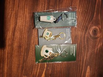 Starbucks Keychain Lot – Coffee Cup & Hot Cup Charms (3 Pieces) – New in Package
