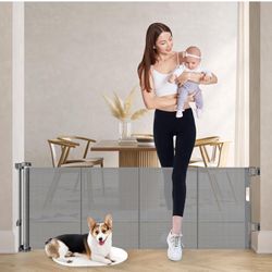 24 Inch Tall Retractable Baby Gates, Short Dog Gates to Step Over, Expands 0-55 Inches Wide, Reinforced Mesh Pet Gate with Support Rods, Small Puppy G