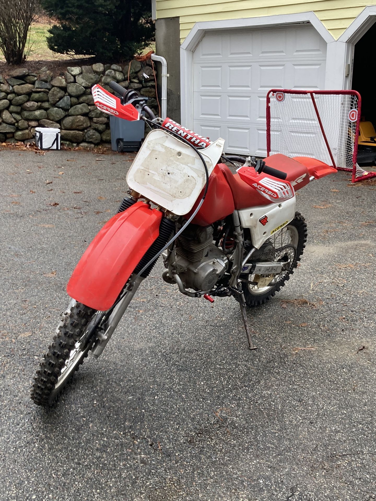 2001 Xr200