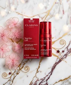 Clarins Total Eye Lift Concentrate Brand new in box Amazing!