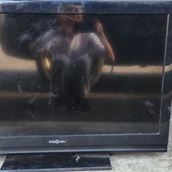 32" Insignia Tv