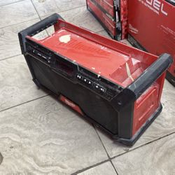 Miiwaukee M18 Speaker Tool Only 