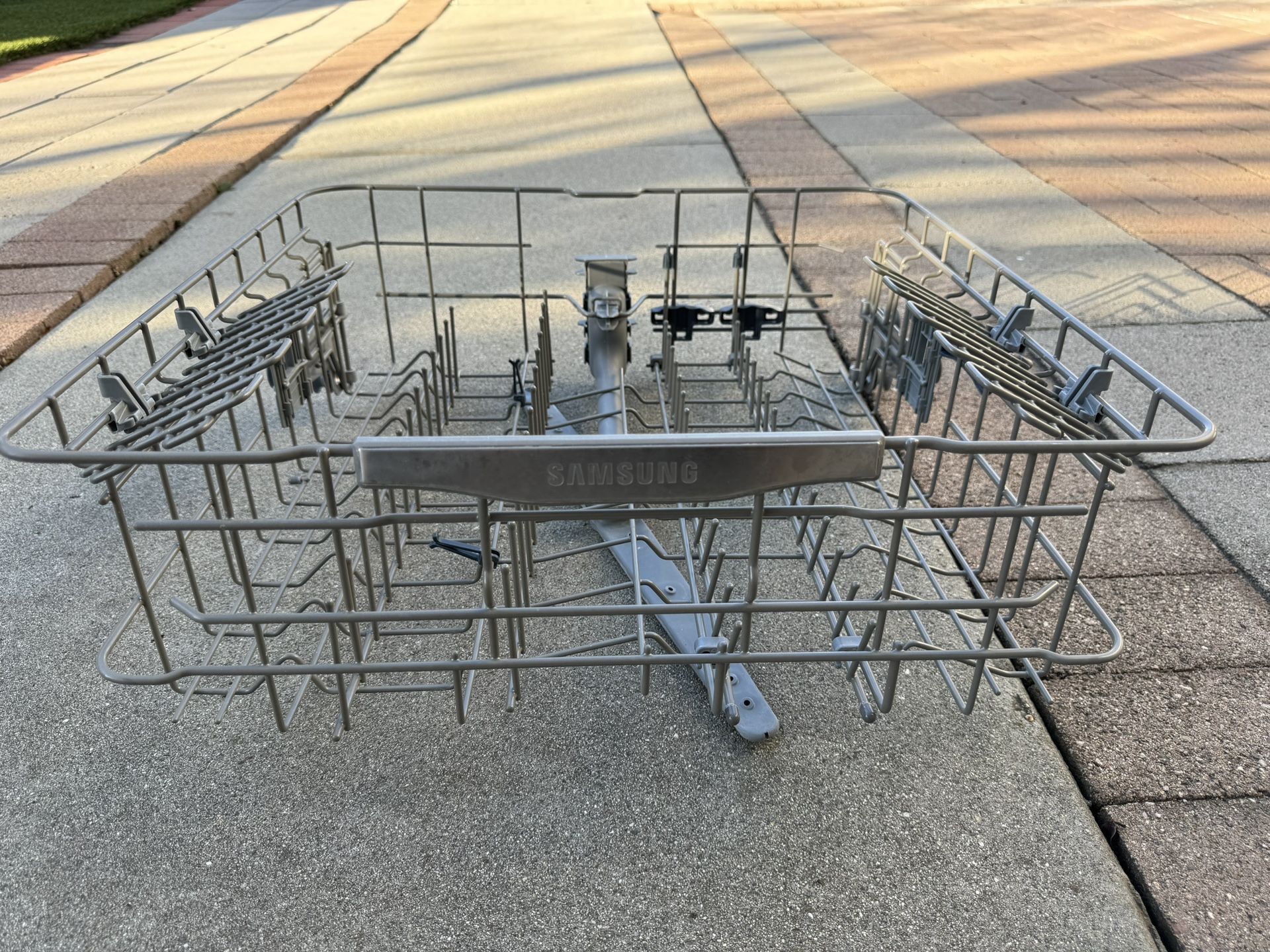 ► Samsung Dishwasher DW80F800UWS Upper and Lower Rack Make Me An Offer!!