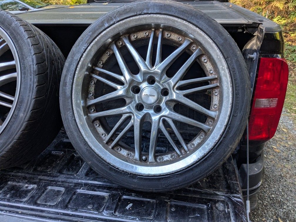 Set of 4 Verde 20 " Wheels with Tires