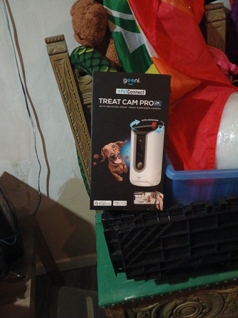 Pet Camera And Treat Dispenser