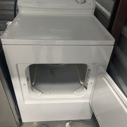 Frigidaire Washer & Dryer Set For sale