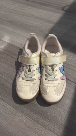 H&M girls shoe size 13