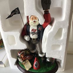 Tampa Bay buccaneer Santa Claus￼