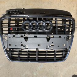 Immaculate Audi S4 Grill (fits 2005.5-2009 A4/S4)