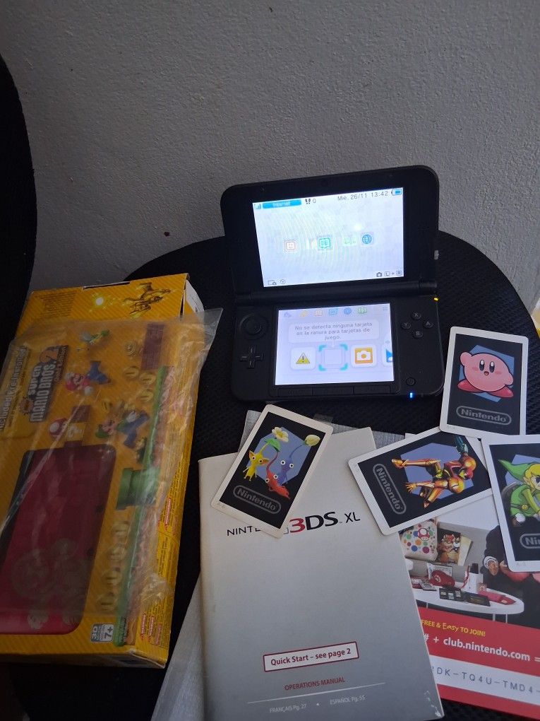 Nintendo 3DS XL Red Mario Edition + Box + Manual + AR Cards + 32GB SD - Works Great