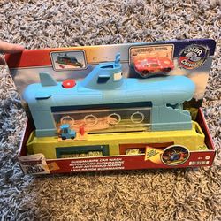 Dosney Cars Color Changers Lightening McQueen Toy Set 