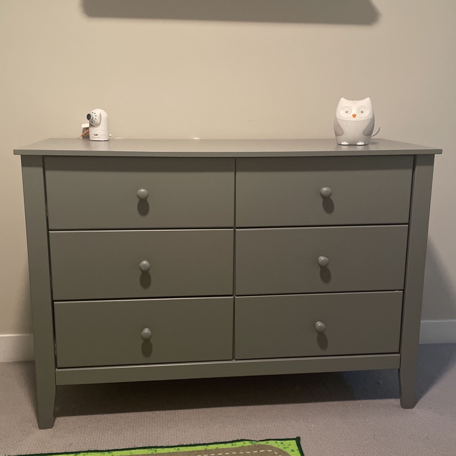 Free Kids Gray Twin Bed frame And Dresser