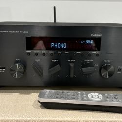 Stereo Receiver. Yamaha R-N602