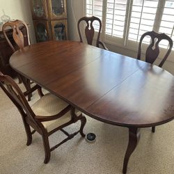 Drexel Dining Table With Sideboard 