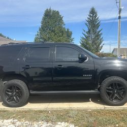 2011 Chevy Tahoe Lifted 3rd Row
