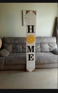 Large wooden farmhouse HOME decor sign ( pick up in West Covina)