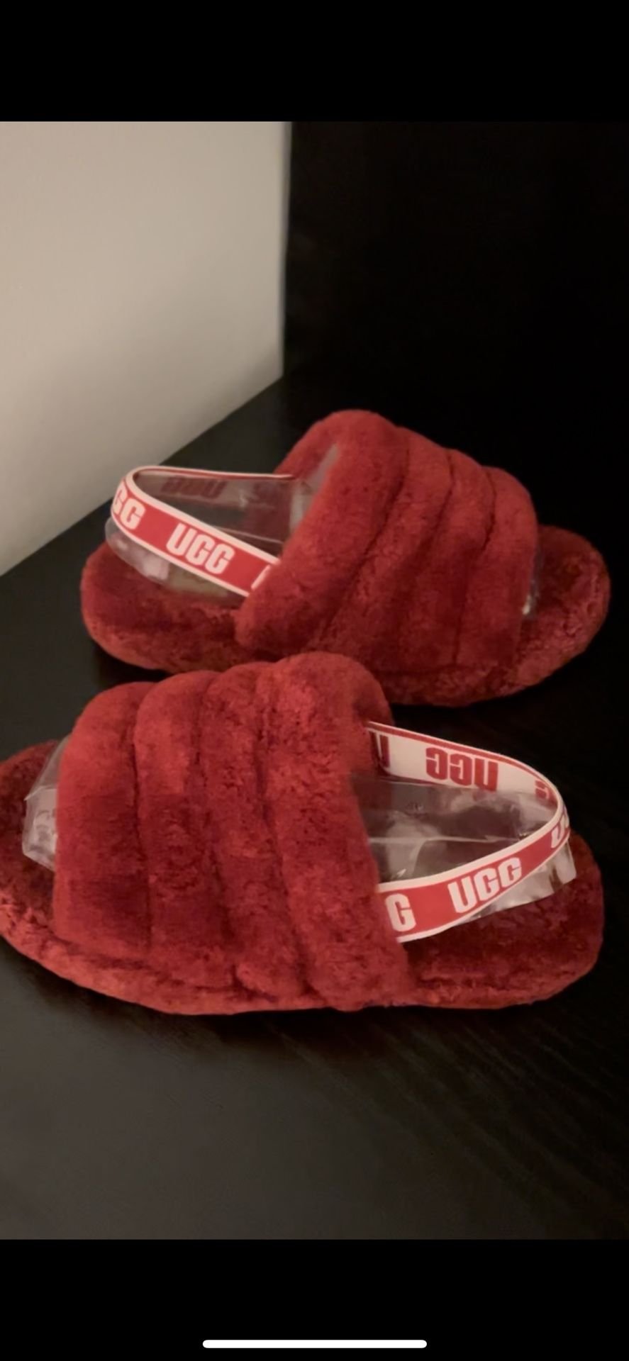 Fluff Red UGG