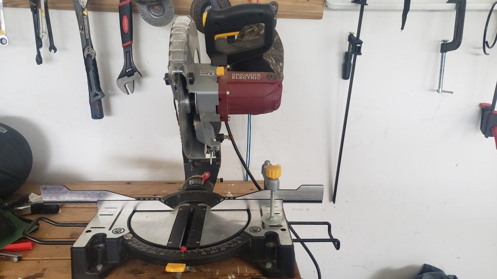 Meter Saw