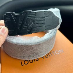 LV BELT ON THE WAY