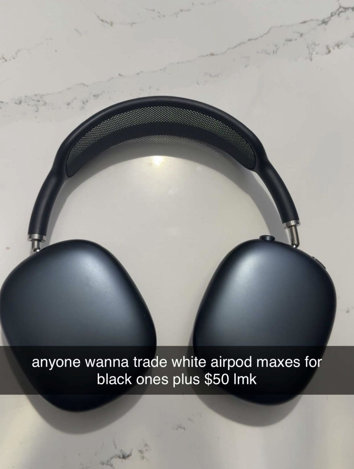 Black Airpod Maxes (Usb-c) LOOK AT DESCRIPTION