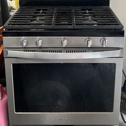 Whirlpool Gas Convection Oven With Frozen Bake Technology