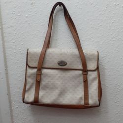 Gucci
Vintage Satchel Tote Brown Micro Gg Monogram Canvas Leather Shoulder Bag

12"L x 3.5"W x 8"H

Gently Used

Interior lining wear

overall very go