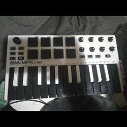 Akai Midi Piano Anmm