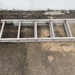 22 Foot Ladder 