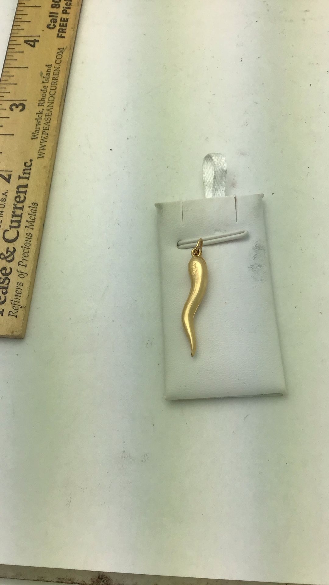 14k Yellow Gold Italian Horn Pendant
