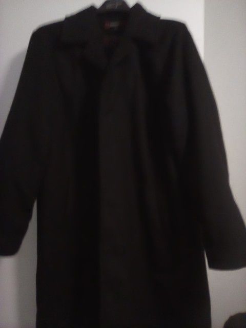 Men's Large  Brand New Trench Coat For Sale $60